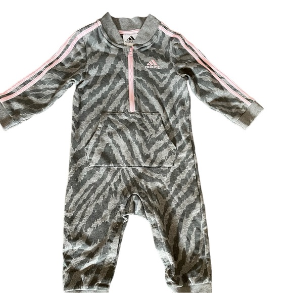 adidas Other - #219, Adidas Onesie w/1/2 zipper and snaps, gray and pink, NWOT